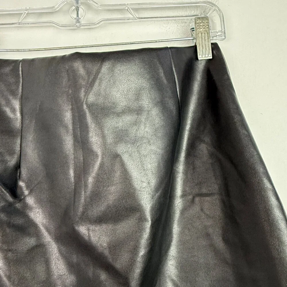 Abercrombie & Fitch Vegan Leather Mini Skort Skirt Black Size Small S EUC - Picture 9 of 12